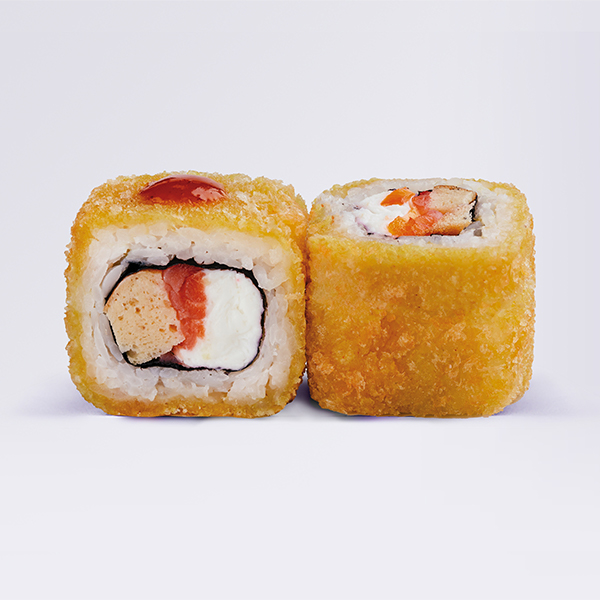 Жареный ролл с лососем